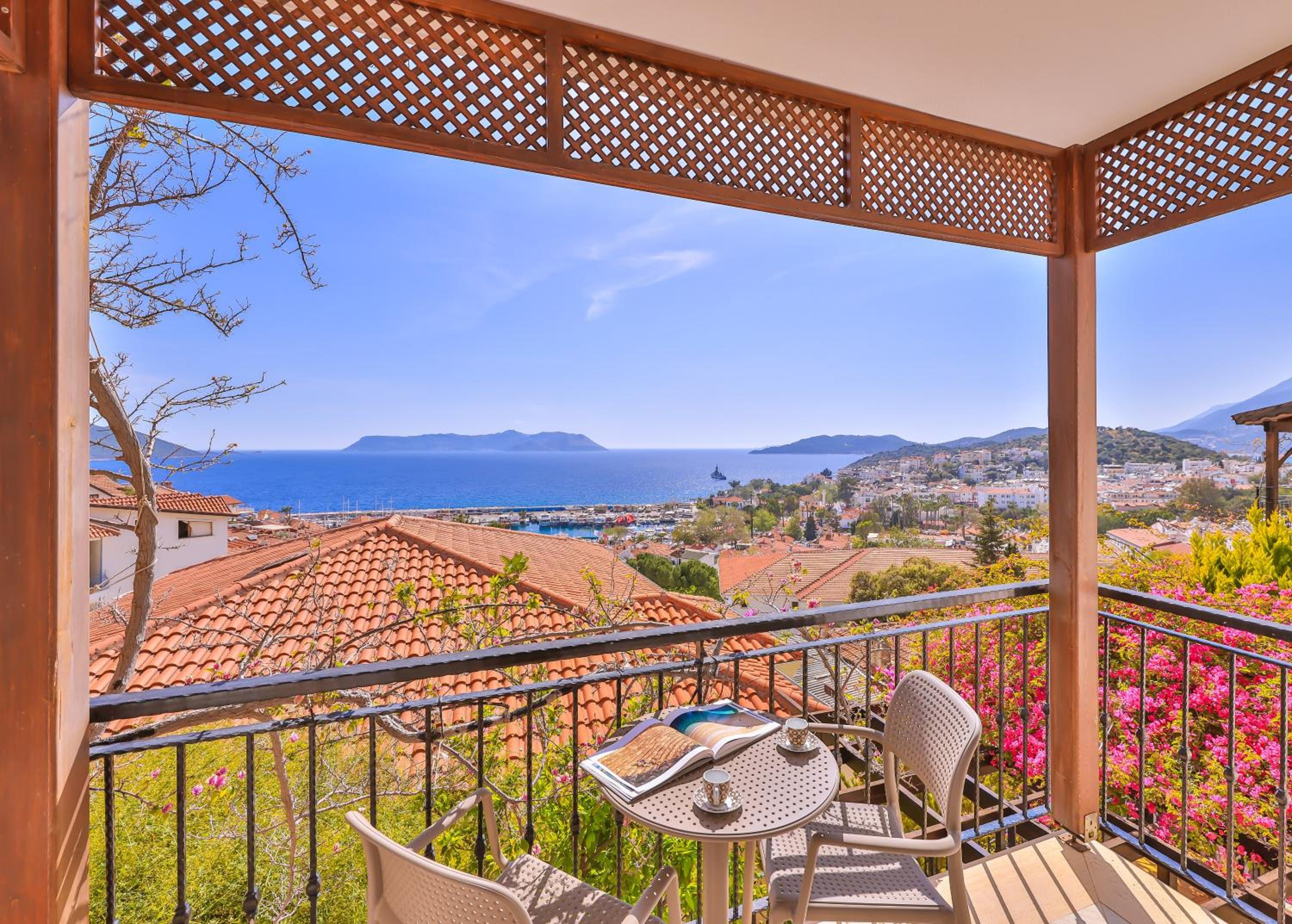 Deluxe Double Room with Sea View photo 2