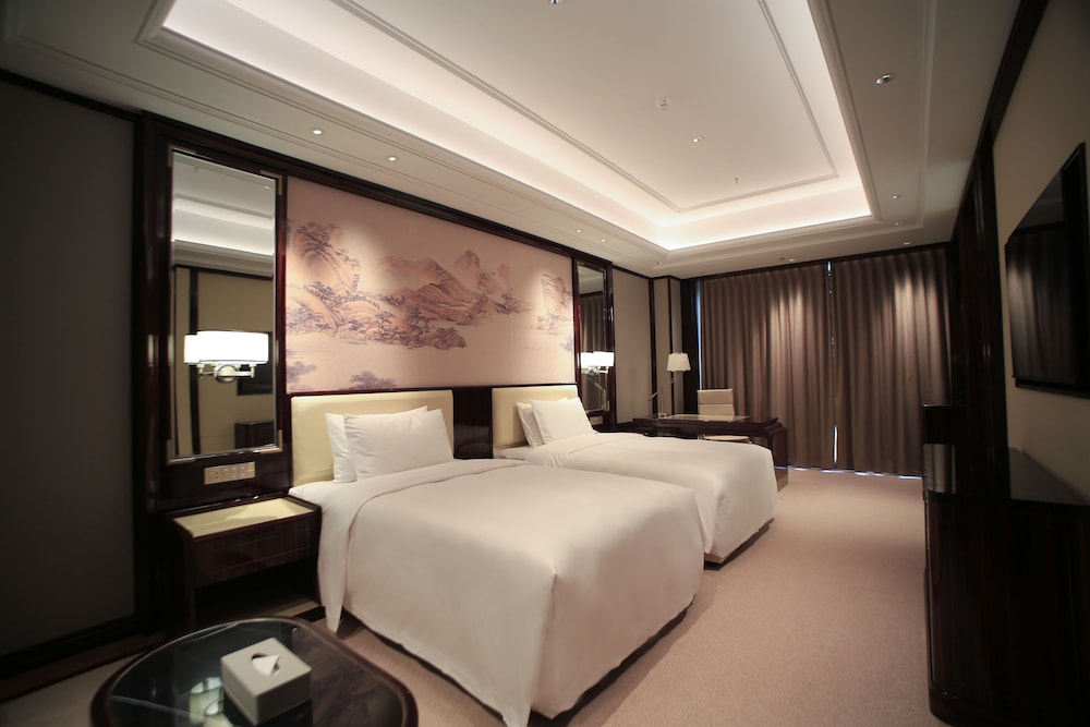 Deluxe Room, 2 Double Beds - Photo 3