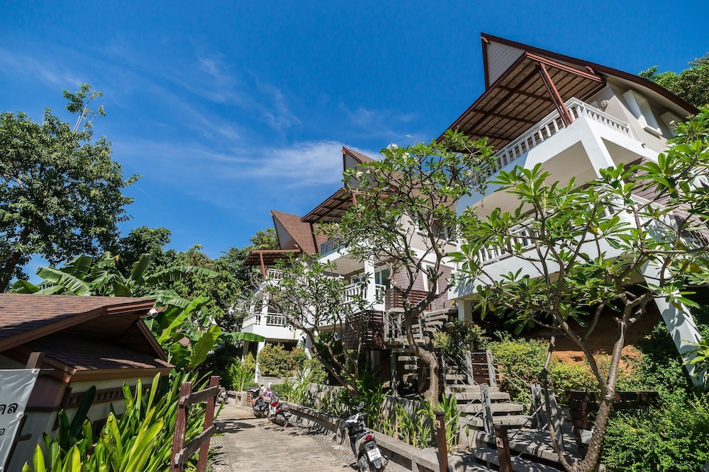 The Cliff Bungalow - Photo 2