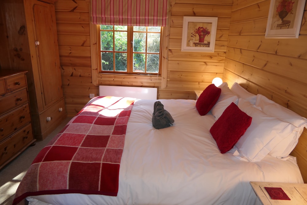 Cabin, 1 Bedroom (River Birch) photo 2