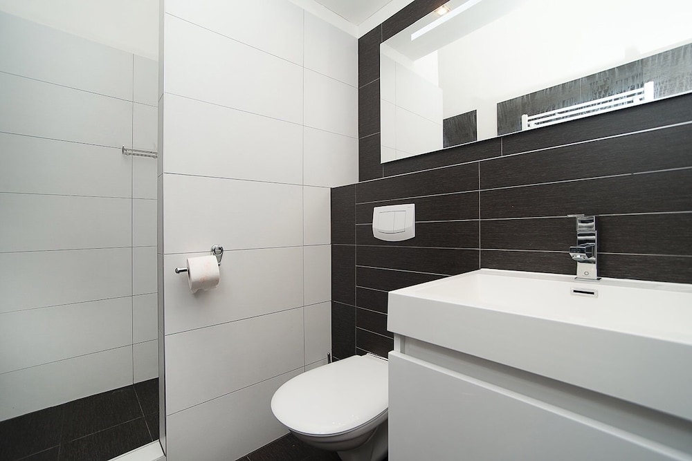 Apartment, 2 Bedrooms, Kitchenette (3) photo 2
