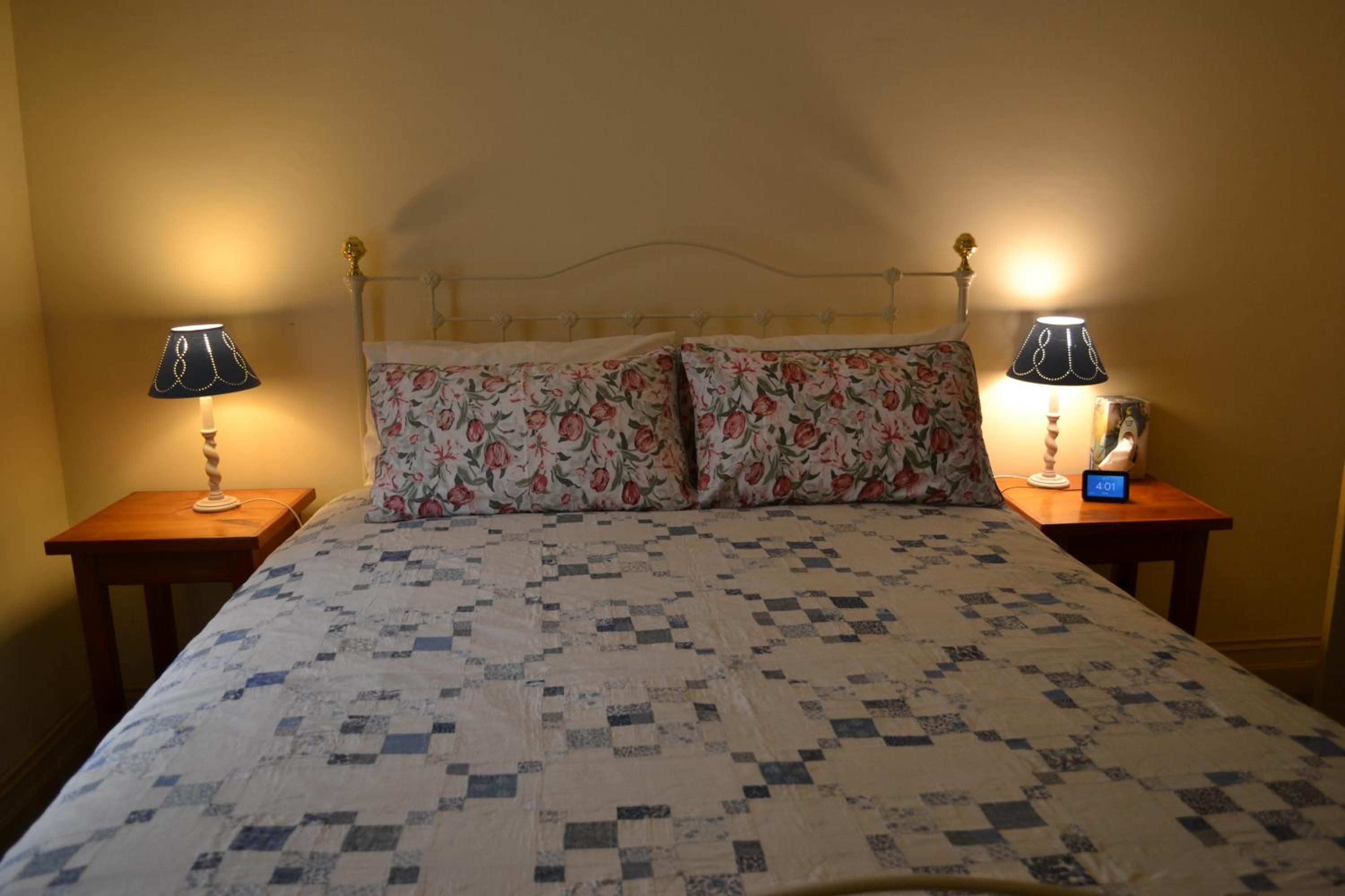 Two-Bedroom Apartment - Photo 7