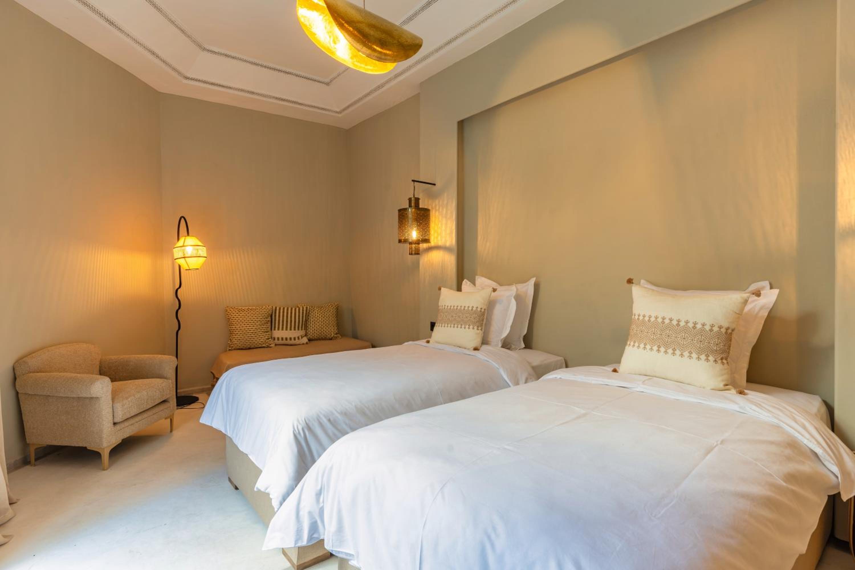 Superior Deluxe Double or Twin Room  photo 3