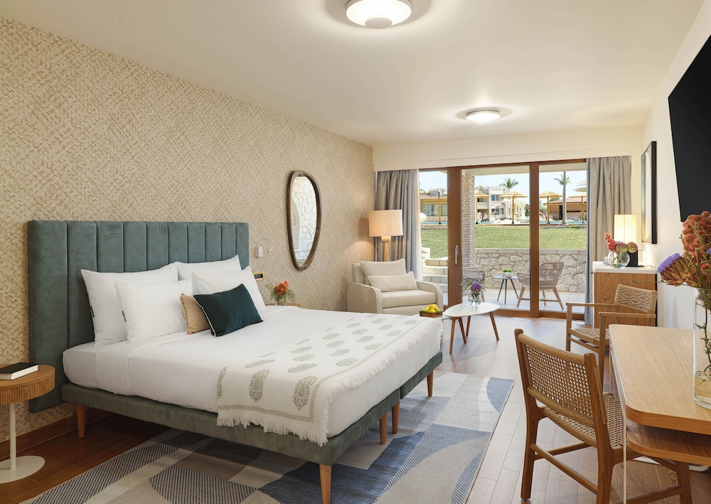 Deluxe Double or Twin Room, Balcony