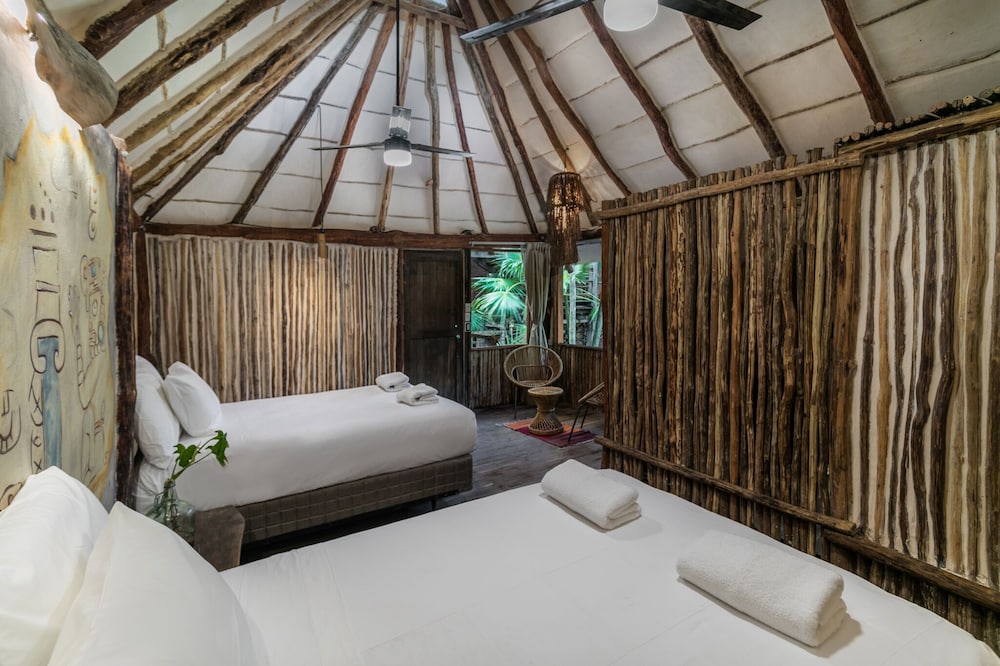 Superior Cabin, 2 Queen Beds