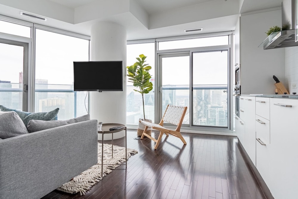 Club Suite, Non Smoking, City View