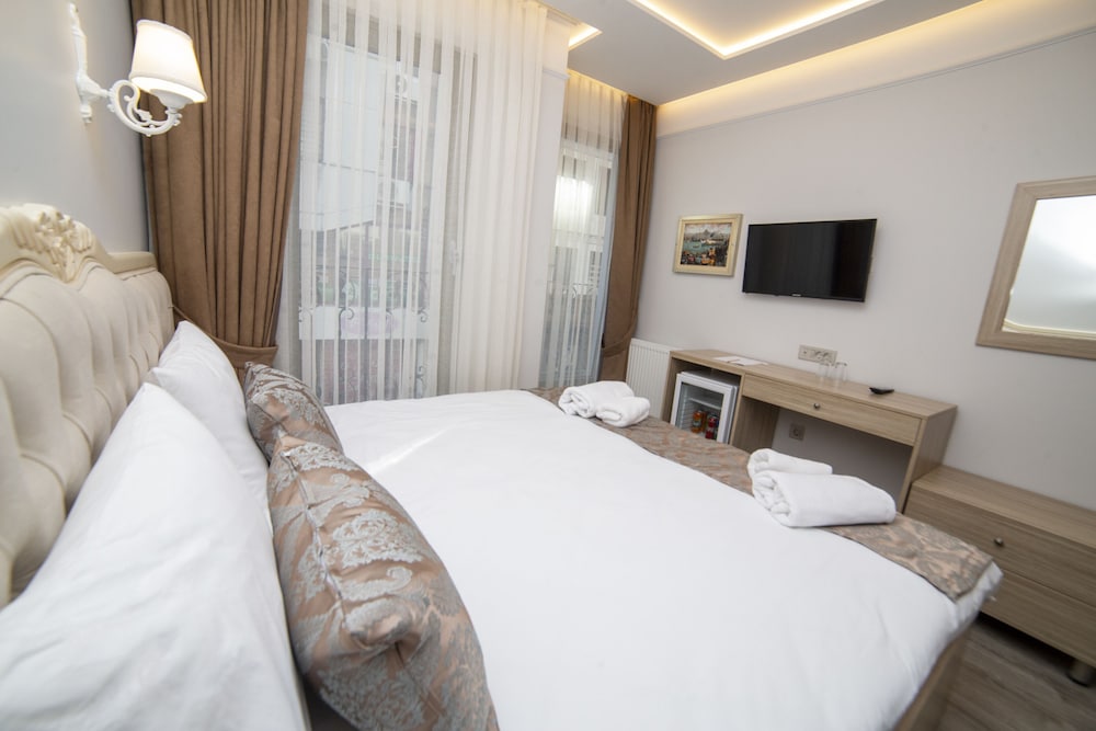 Standard Double or Twin Room photo 2