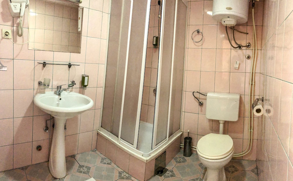Triple Room - Photo 3