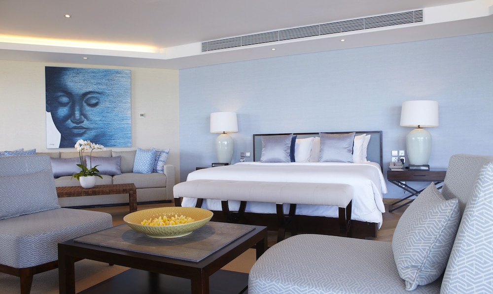 66 Penthouse, Ocean View