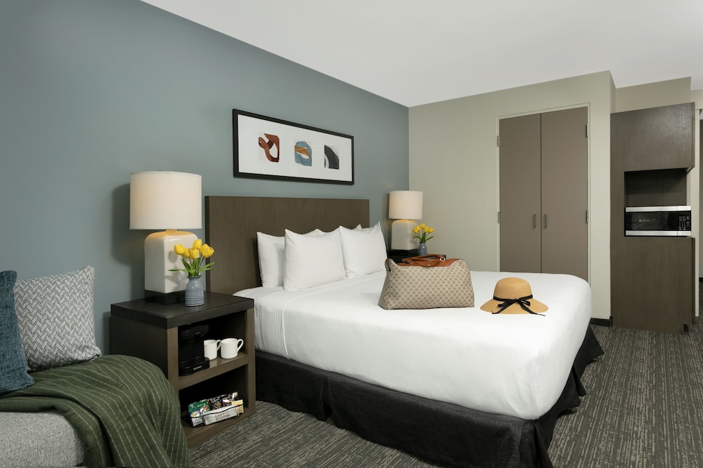 Room, 1 King Bed, Bay View (San Juan)