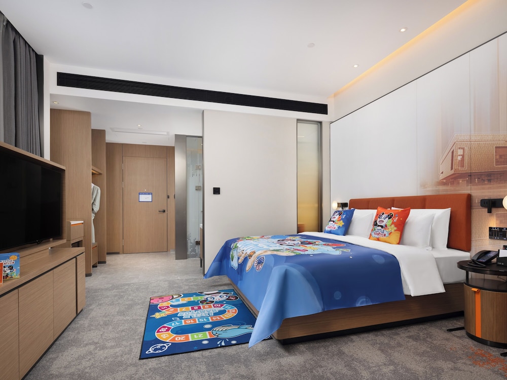 Family Room, 1 Bedroom, Non Smoking, City View