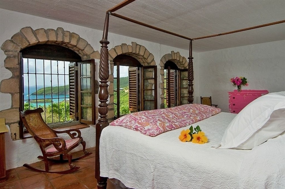 Room, 1 King Bed, Ocean View (Baliceaux)