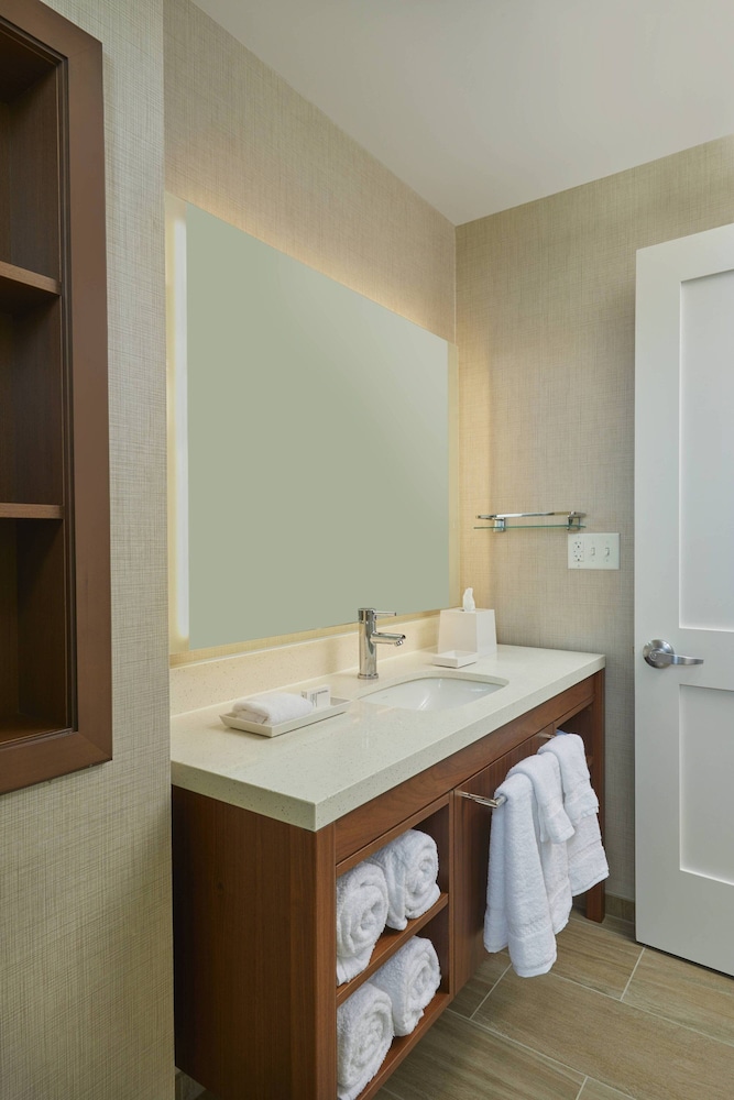 Studio Suite, 1 Bedroom - Photo 4