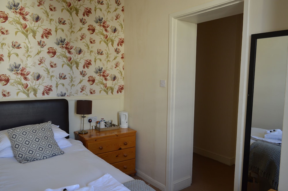 Standard Single Room, Ensuite, City View (Comfort Single) photo 3