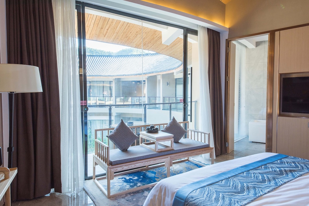 Bamboo Double Room photo 3