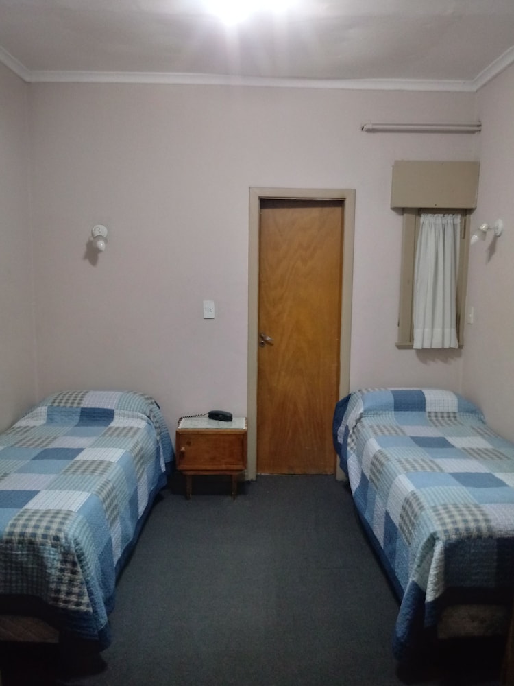 Classic Twin Room photo 3