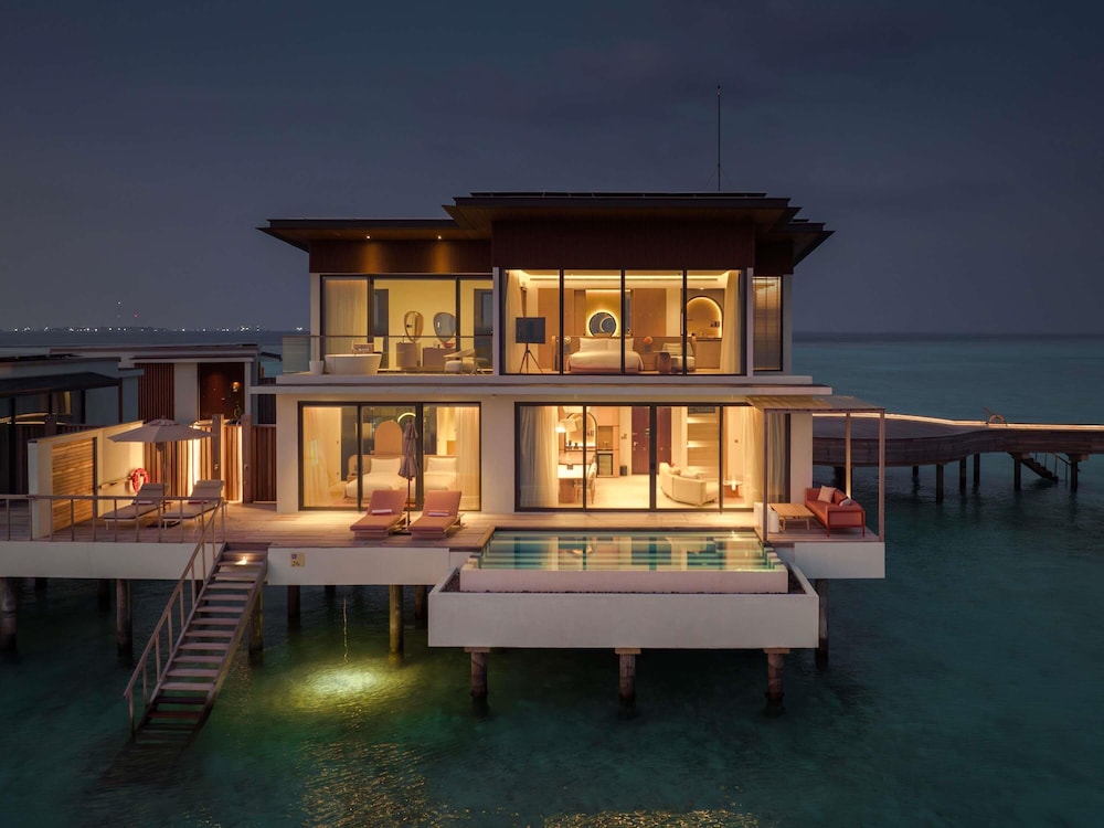 Two-Bedroom Ocean Water Pool Atelier