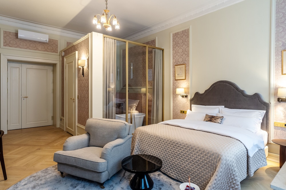 Deluxe Double Room - Photo 6