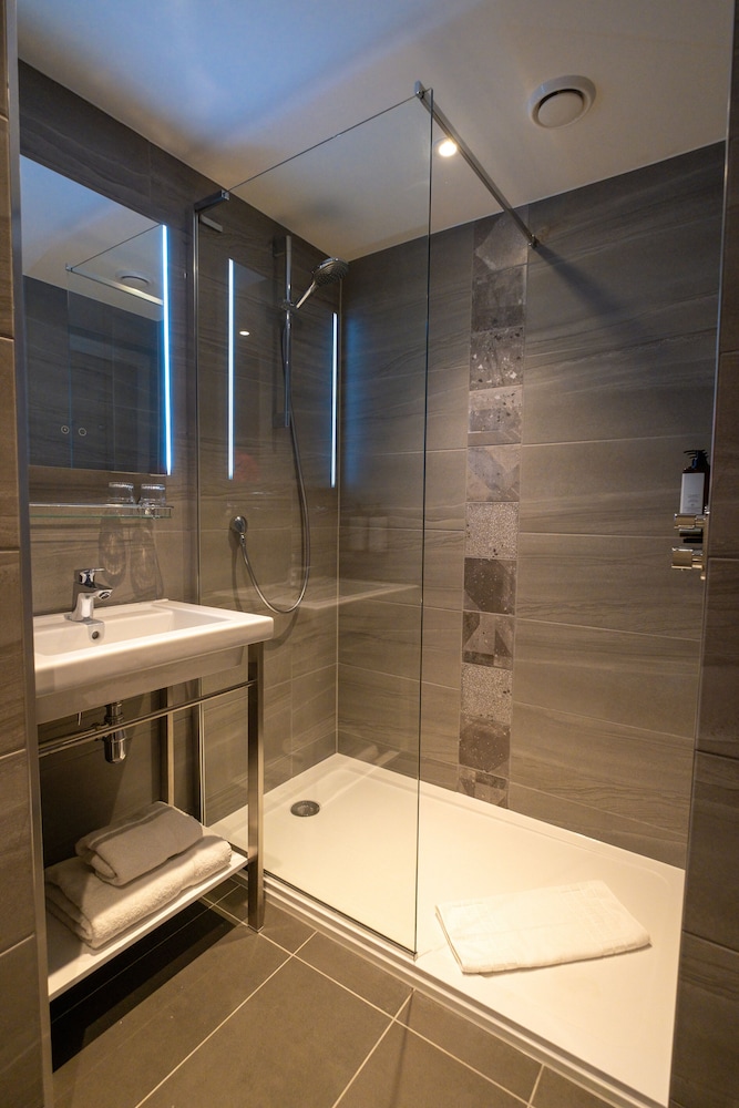 Classic Room, 2 Twin Beds - Photo 6