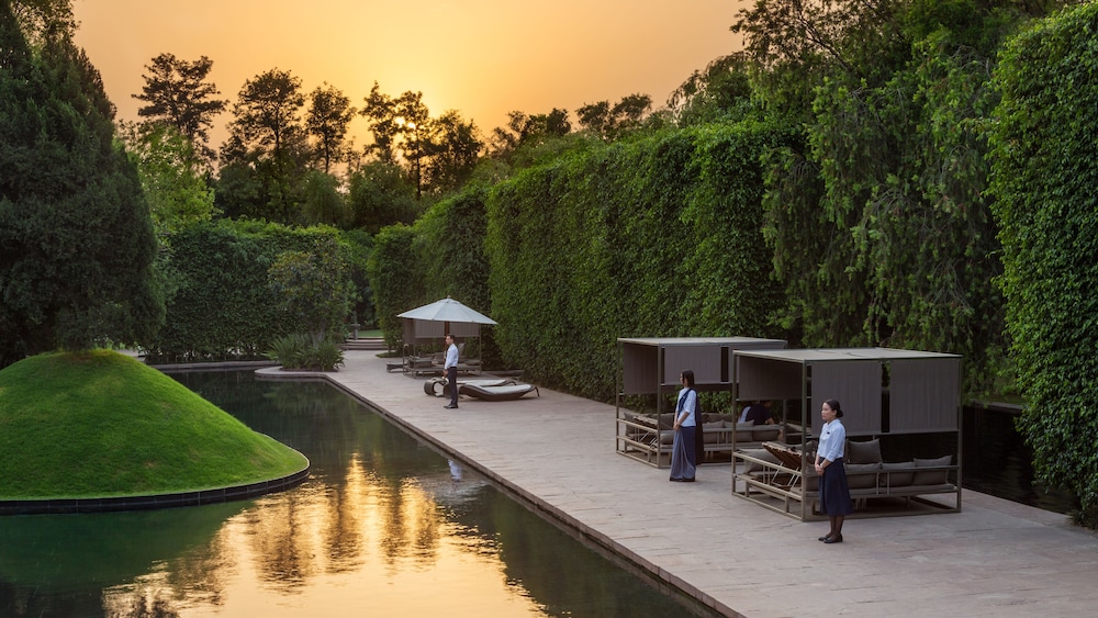 The Roseate Lake Access Suite, HiTea,15% Dis Food&Soft Bev Spa Laundry Car Service,Airport Transfers thumbnail 6
