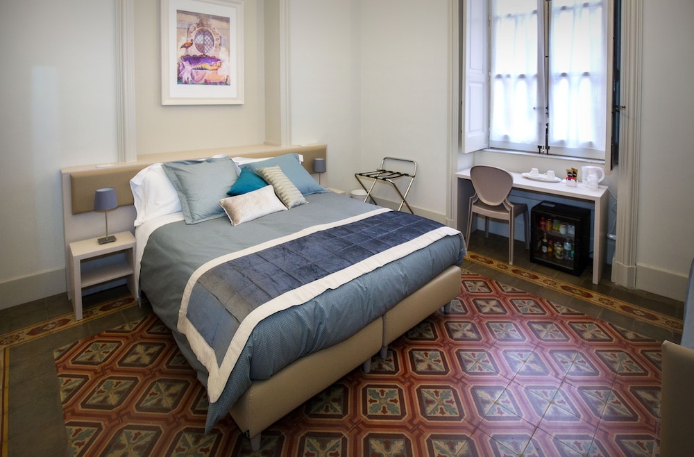 Deluxe Double or Twin Room photo 2