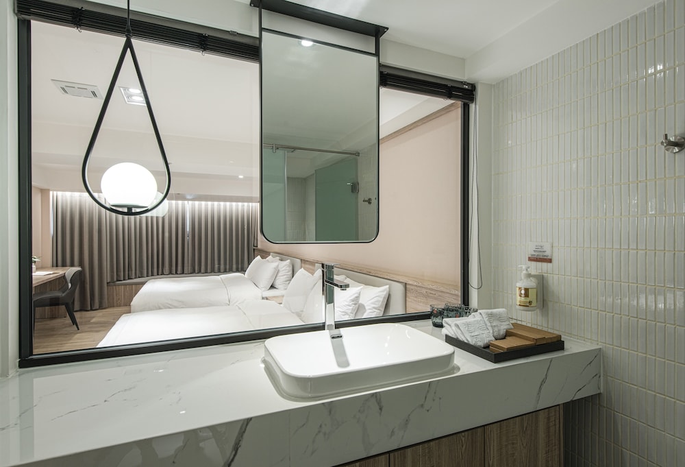 Superior Quadruple Room - Photo 2