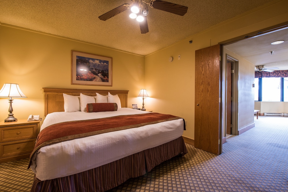 King Suite - Photo 5