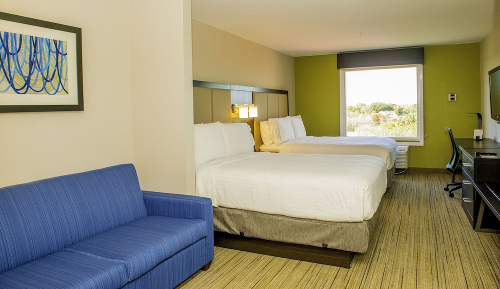 Suite, Multiple Beds (Wet Bar) - Photo 1