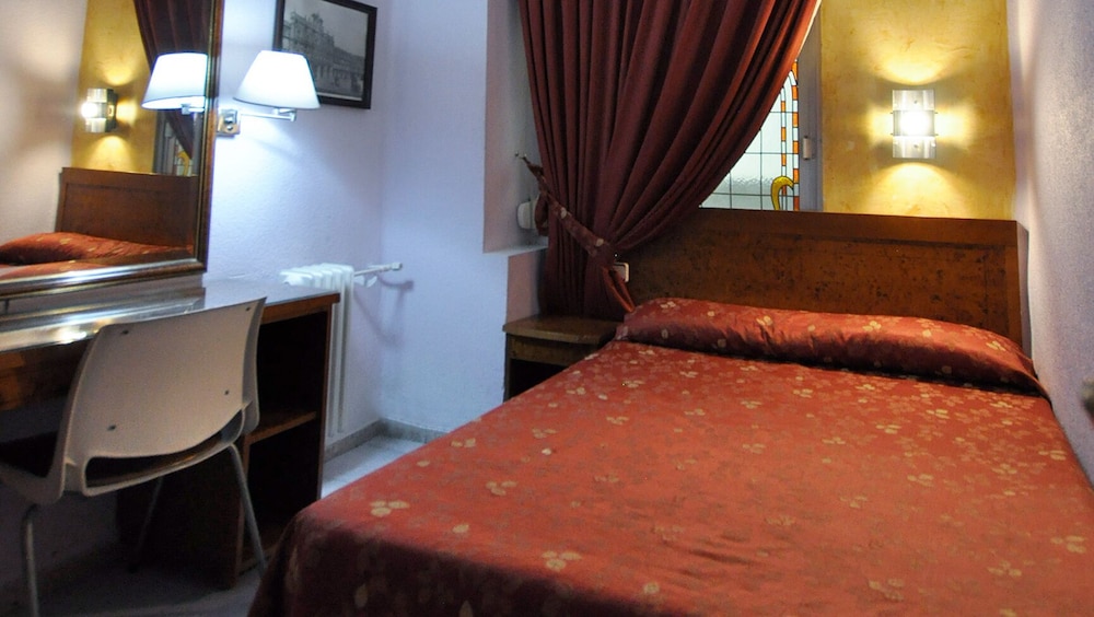 Business Room photo 3