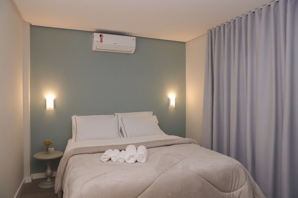 Suite 05 photo 1
