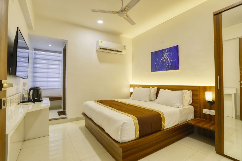 Deluxe Room - Photo 1