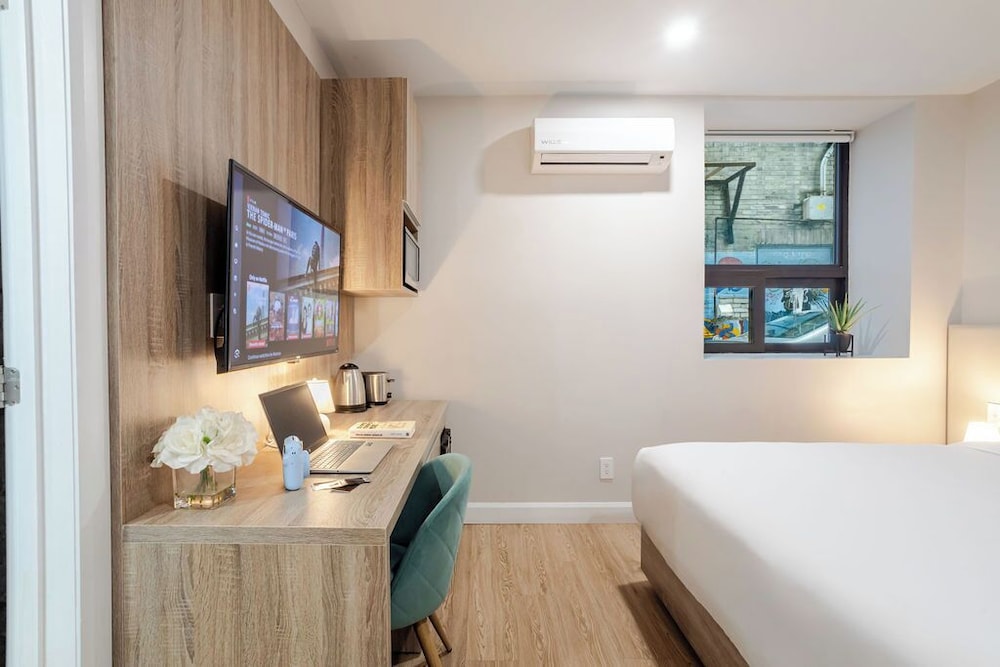 Olympia Hotel By Lodgo — photo 58