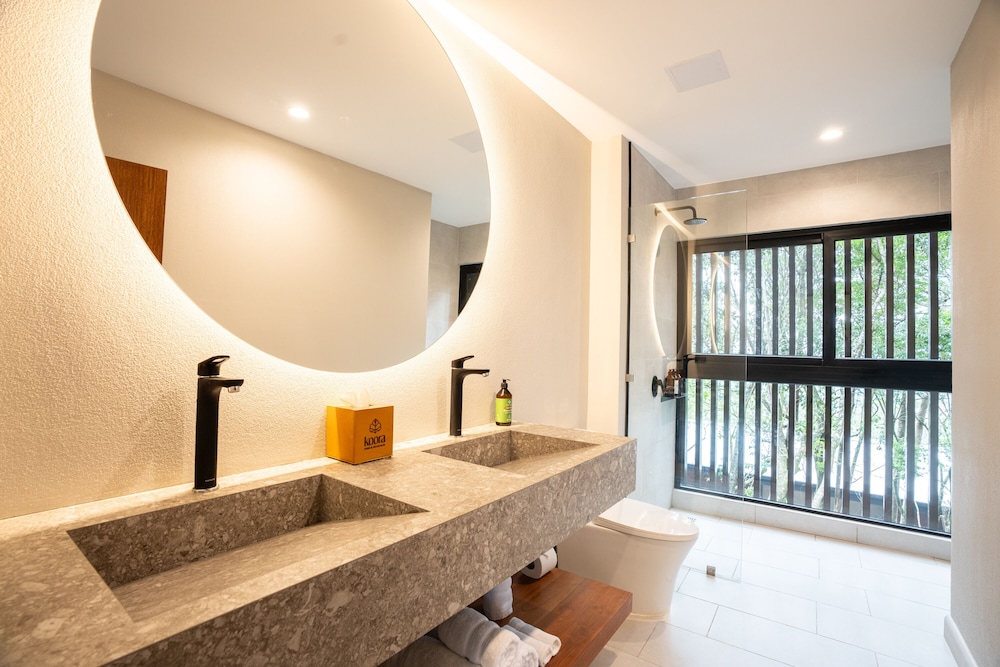 Forest King Room - Photo 13