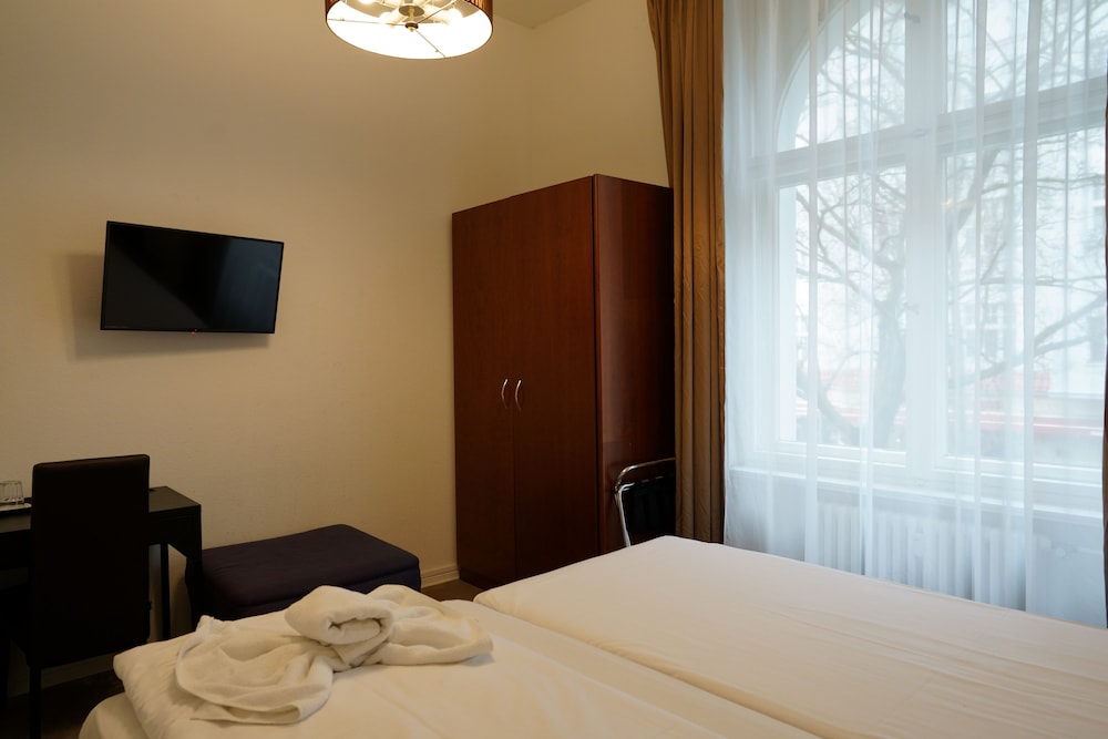 Double Room, Garden View - Photo 5