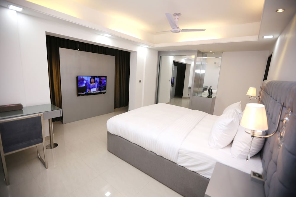 Deluxe Twin Room, 1 Bedroom, City View photo 3