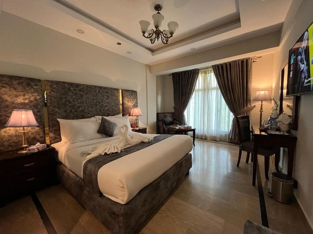 Deluxe Room, 1 King Bed
