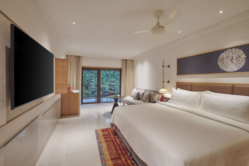 Forest View Room