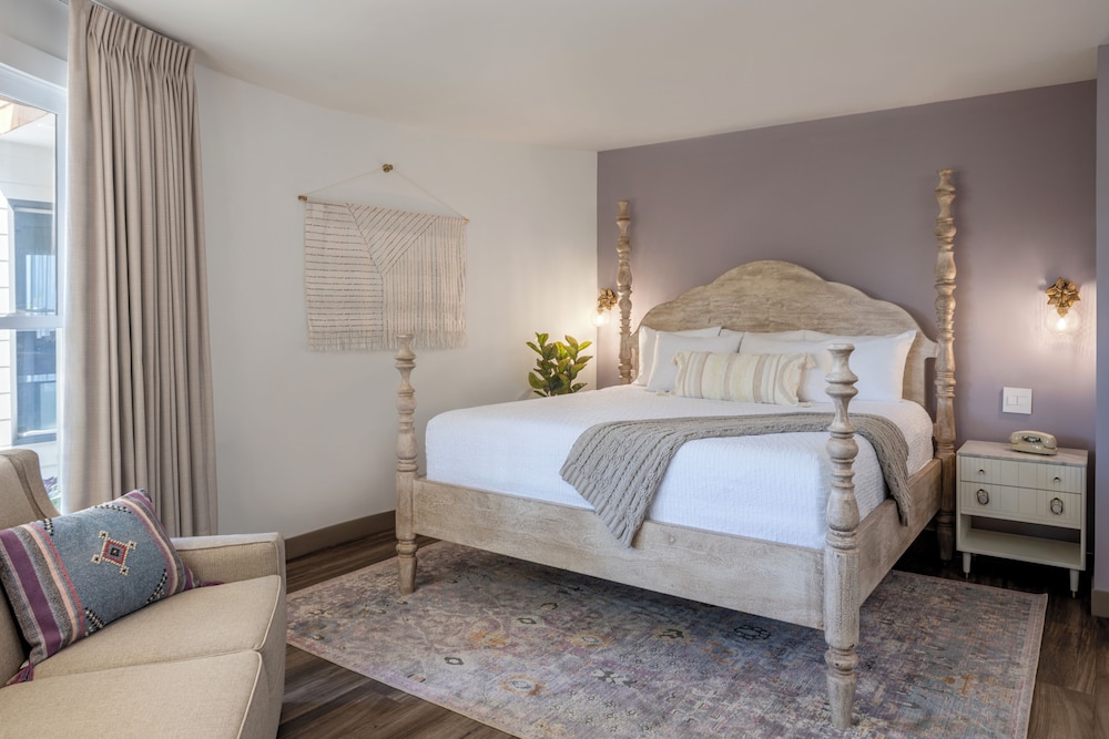 Room, 1 King Bed, Ocean View - Photo 1