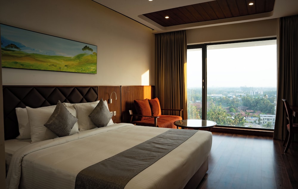 Deluxe Double or Twin Room, City View