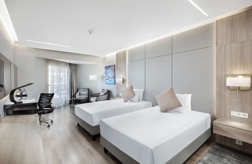 Executive Room (Side Nile View) - Photo 1