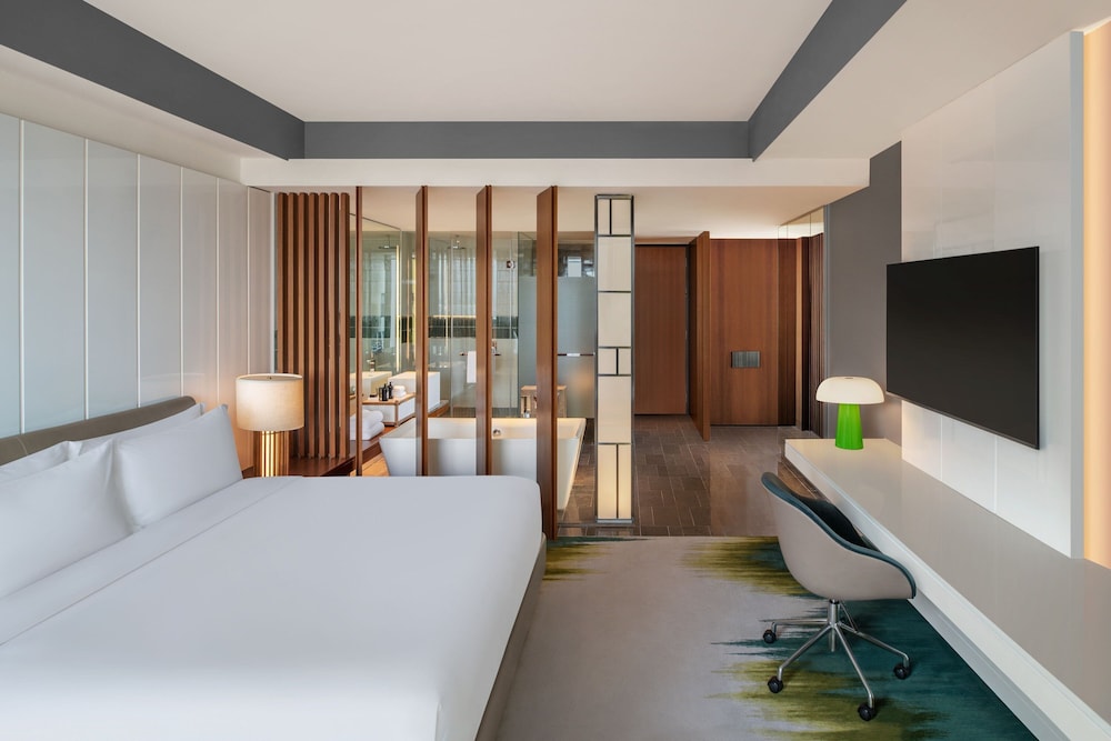 Fabulous Room, Room, 1 King Bed, City View - Photo 6