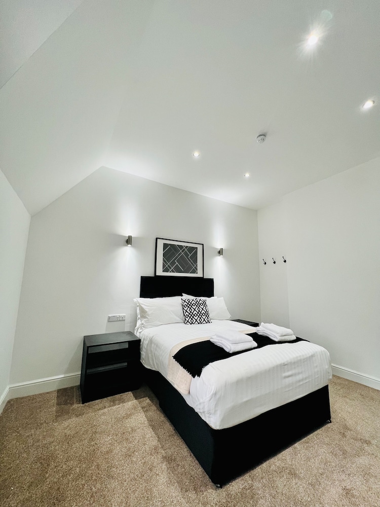 Standard Double Room, 1 Double Bed, Non Smoking, Ensuite - Photo 22