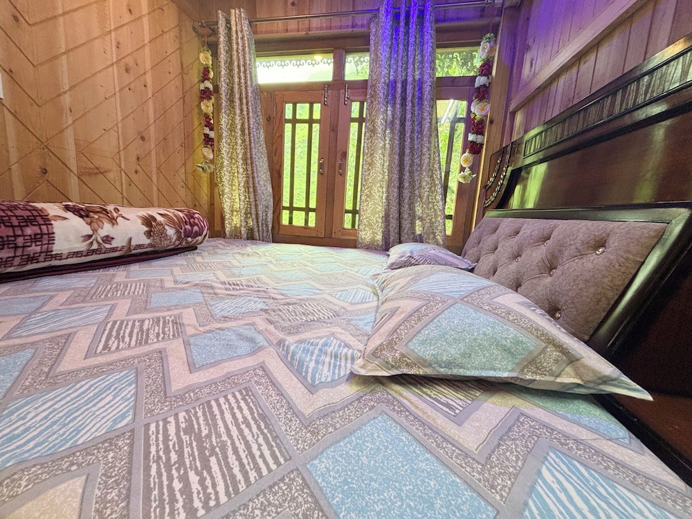 Double Room, Mountain View
