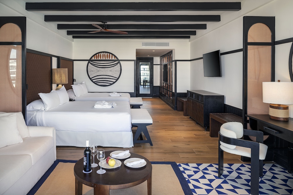 Privilege Junior Suite Ocean Front - Photo 5