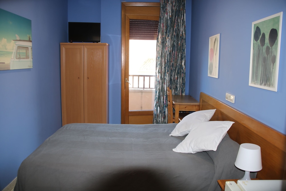 Double Room - Photo 4