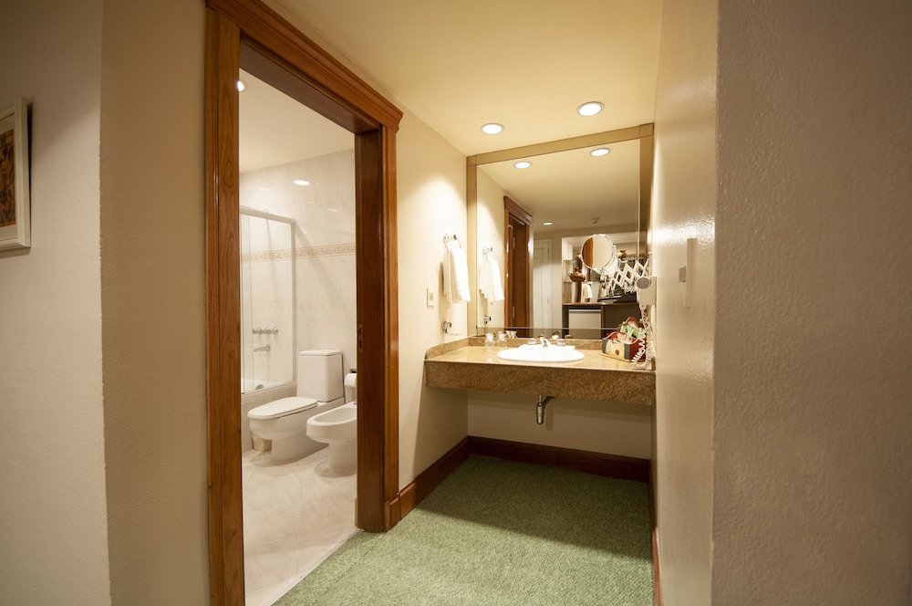 Junior Suite Queen - Photo 7