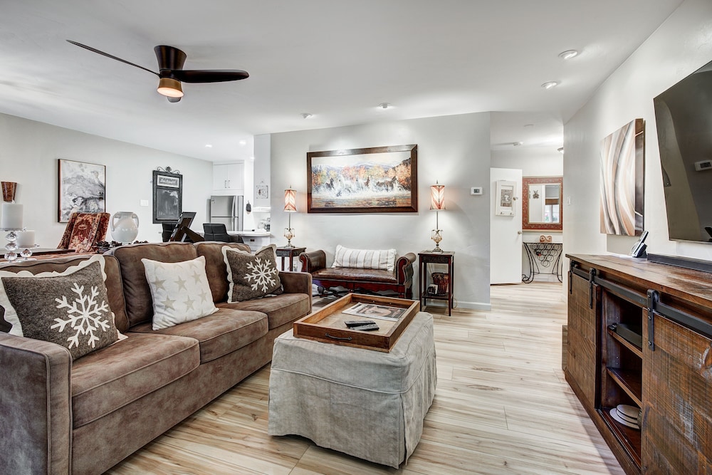 Condo, 1 Bedroom