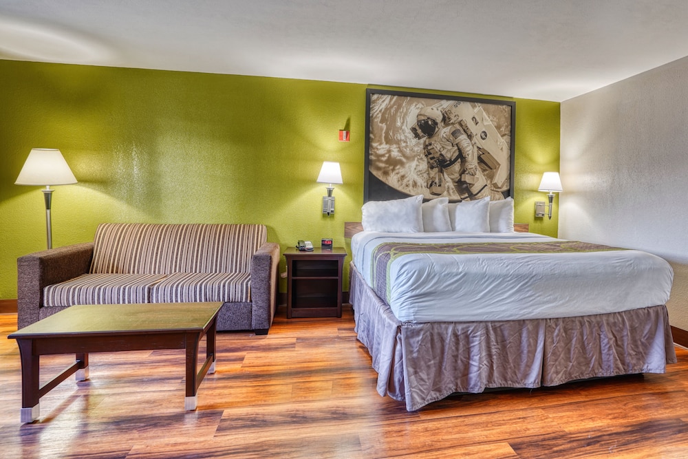 Suite, 1 King Bed, Smoking (Mini, Second Floor, Stair Access Only) - Photo 3