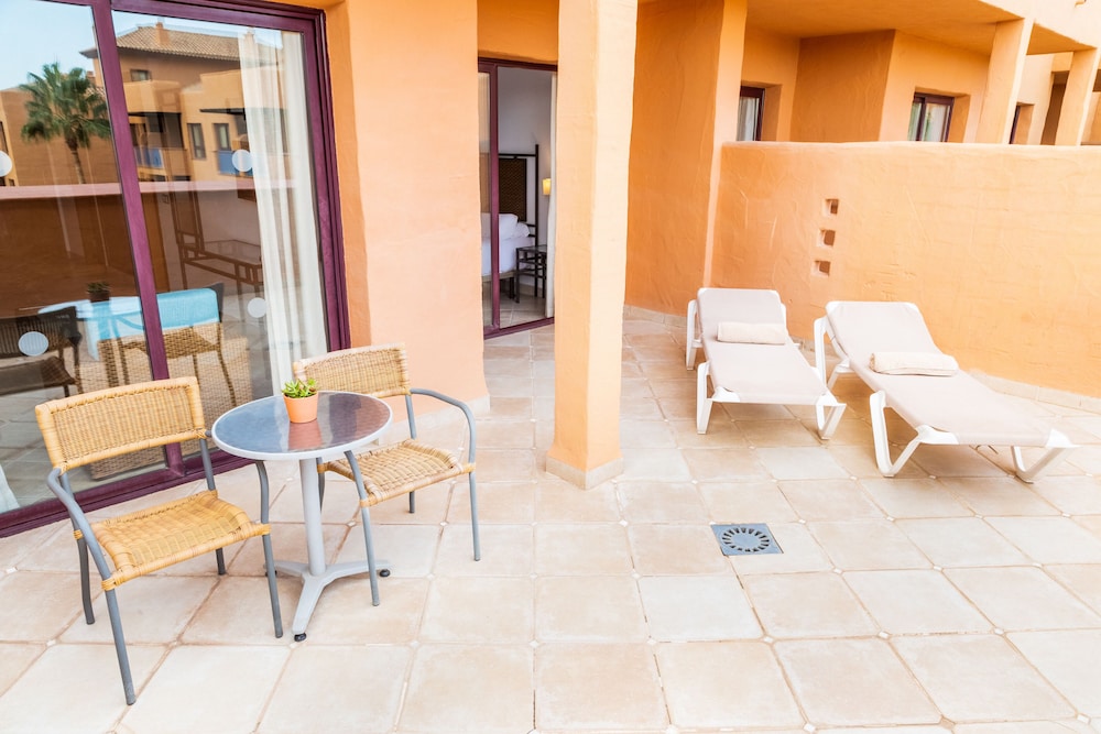 Premium Twin Room, Terrace photo 2