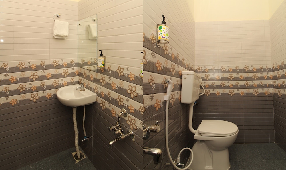 Deluxe Room - Photo 8